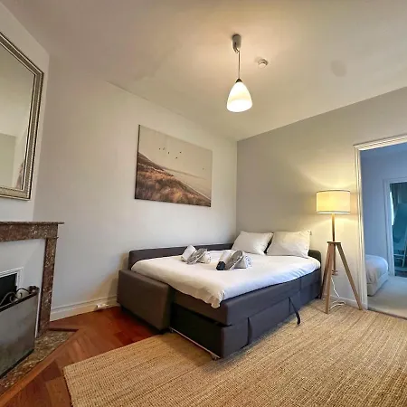 Calme & Equipe 2 Pieces - 20 Min De Paris * Saint-Germain-en-Laye